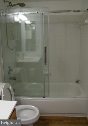 6406 Andrew Matthew Ter, Springfield VA  22150-7826 exterior
