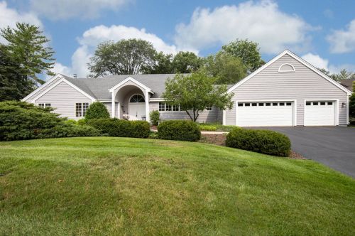 2612 Saxon Pl, Rockford, IL 61114-6380