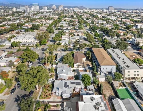 710 Milford St, Glendale CA  91203-1534 exterior