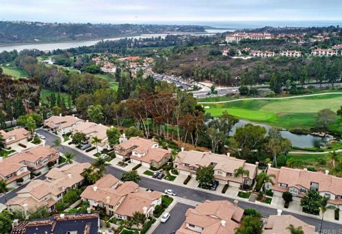 6853 Adolphia Dr, Carlsbad, CA 92011-5012