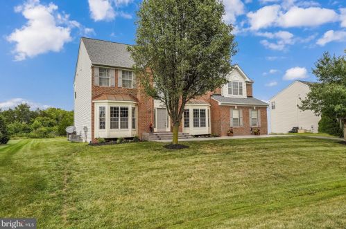 11112 Stainsby Ct, Bristow, VA 20136-1528