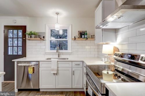 536 Friendship Ave, Lancaster PA  17601-4416 exterior