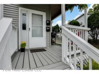 399 Front Ave, Saint Paul MN  55117-5216 exterior