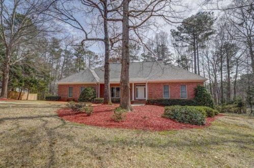 4841 Lake Dr, Conyers, GA 30094-4458