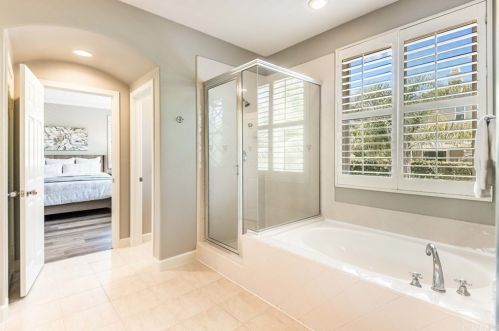 10 Brockton, Irvine CA  92620-7911 exterior
