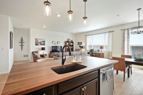 9274 Sedalia St, Denver CO  80022-8853 exterior