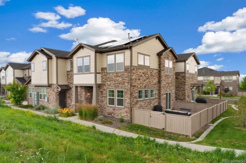 24756 Calhoun Pl, Aurora, CO 80016-2536