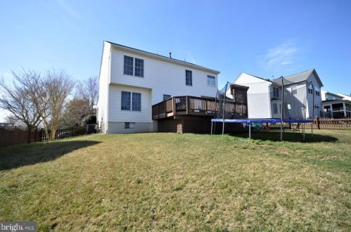 9160 Worthington Dr, Bristow, VA 20136-1718