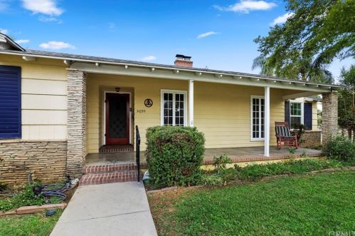 5690 Riverside Ave, Riverside CA  92506-1837 exterior