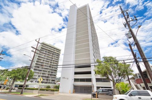 2542 Date St, Honolulu HI  96826-5528 exterior