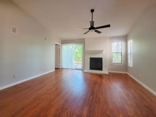 7428 Dallas Dr, Austin TX  78729-7770 exterior