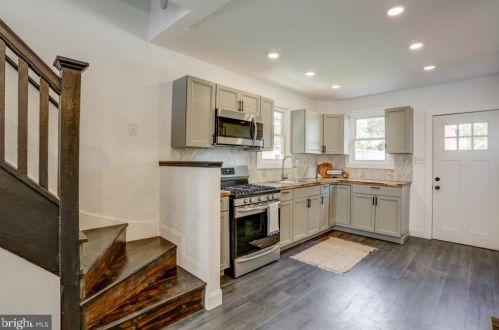 513 Poplar St, Lancaster PA  17603-5234 exterior
