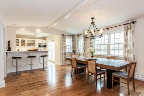 13 Sunwich Rd, Norwalk CT  06853-1637 exterior