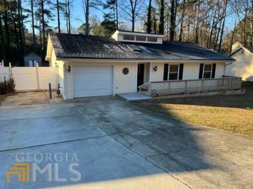 3375 Dale Ct, Rex, GA 30273-2153