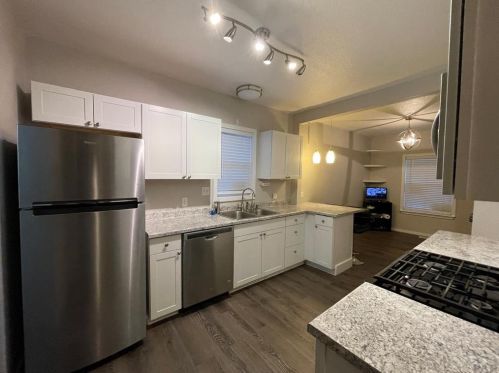 1101 Crystal Pl, Pueblo, CO 81004-2841