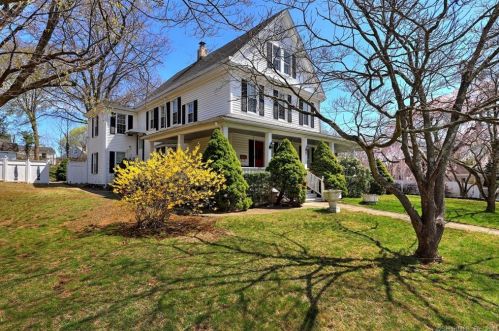 99 Clark St, Milford, CT 06460-3202