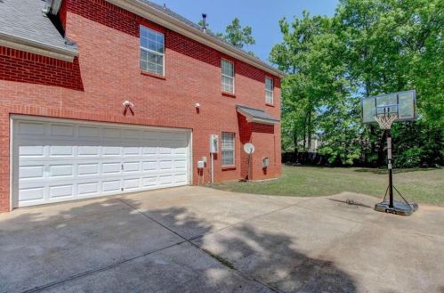 1207 Saxony Dr, Conyers GA  30013-1849 exterior
