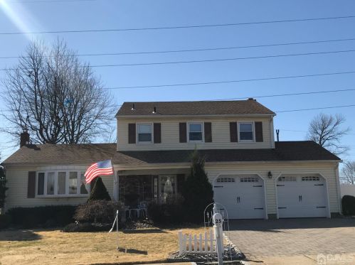 25 Roxy Ave, Edison, NJ 08820-1641