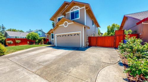 9588 Kristine Way, Windsor, CA 95492-8888