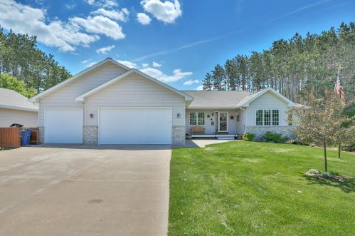 23540 Ussuri St, Stacy, MN 55079-4401