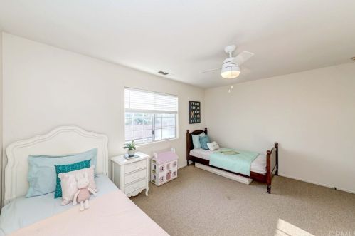 633 Neptune St, Anaheim CA  92804-2660 exterior