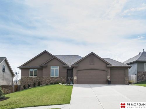 8609 Kilpatrick Pkwy, Bennington, NE 68007-3231