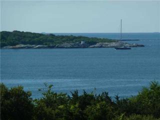 265 Highland Dr, Jamestown, RI 02835-2915