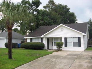 112 Tortoise Ct, Brunswick, GA 31525-8405