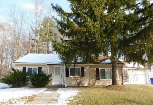 846 Pennsylvania St, Aurora, OH 44202-9520