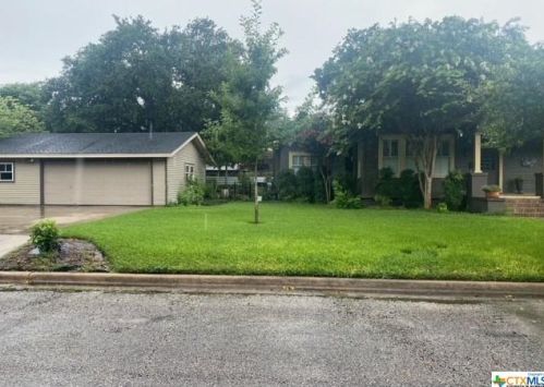 807 Craig St, Victoria, TX 77901-5017