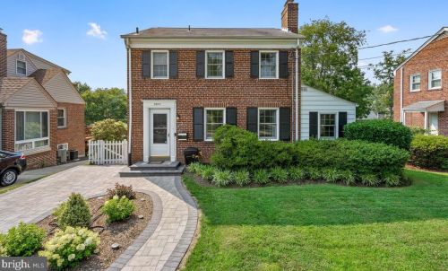 9922 Rogart Rd, Silver Spring, MD 20901-2250