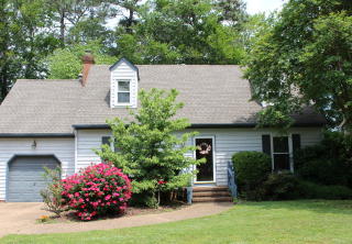 200 Tabb Lakes Dr, Yorktown, VA 23693-4114