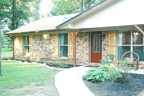 202 Quincy Rd, Pollok, TX 75969-4116