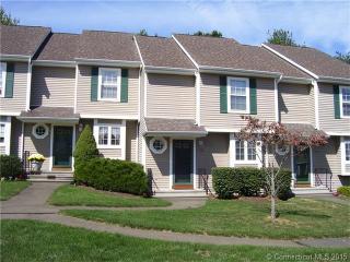 136 Summerhill Rd, Wallingford, CT 06492-3425