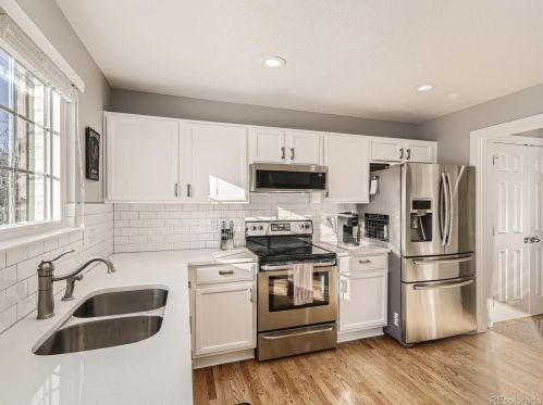 16294 Phillips Ln, Englewood CO  80112-4607 exterior