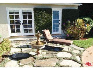 13108 Nimrod Pl, Los Angeles CA  90049-3633 exterior