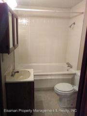 3832 Mckinnie Ave, Fort Wayne IN  46806-2046 exterior