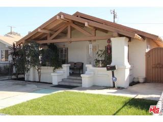 1332 59th St, Los Angeles, CA 90001-1226