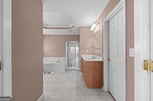 5625 Baffin Rd, Atlanta GA  30349-7050 exterior