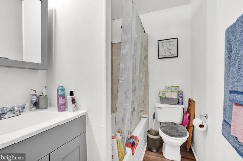 403 Vine St, Lancaster PA  17603-5241 exterior