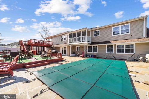 83 Country Club Rd, Willingboro, NJ 08046-3534