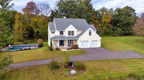 141 Farms Rd, Coventry, CT 06238-1271