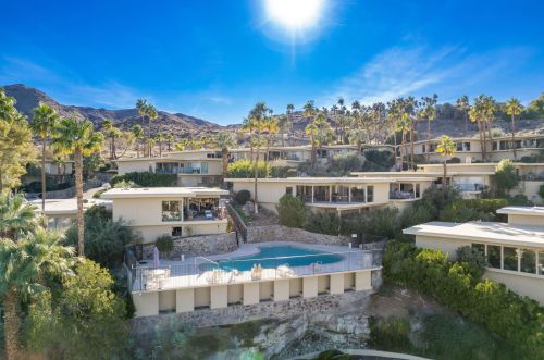 2140 Southridge Dr, Palm Springs, CA 92264-4964