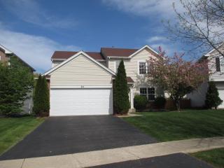 82 Kenilworth Ct, Romeoville, IL 60446-4272