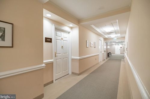 2326 Windrow Dr, Princeton, NJ 08540-5019