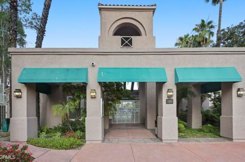 1011 Calle Azul, Glendale CA  91208-3010 exterior
