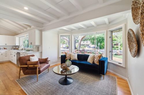 911 Echo Dr, Los Altos CA  94024-4874 exterior