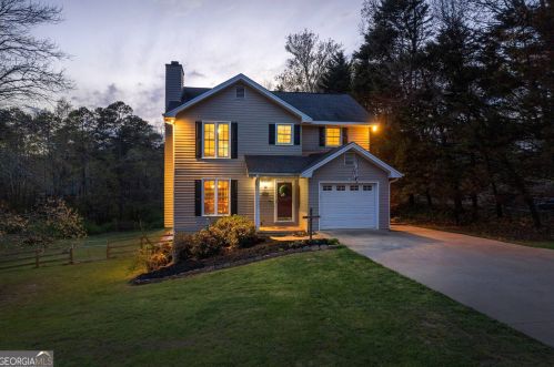 466 Acre Est, Toccoa, GA 30577-8132