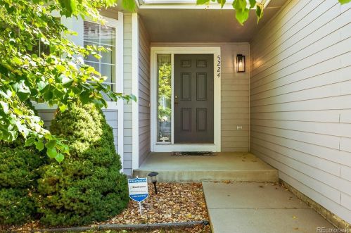 5224 Nepal Way, Aurora CO 80015-6441 exterior