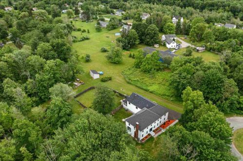 7 Newhouse Dr, Derry, NH 03038-5502